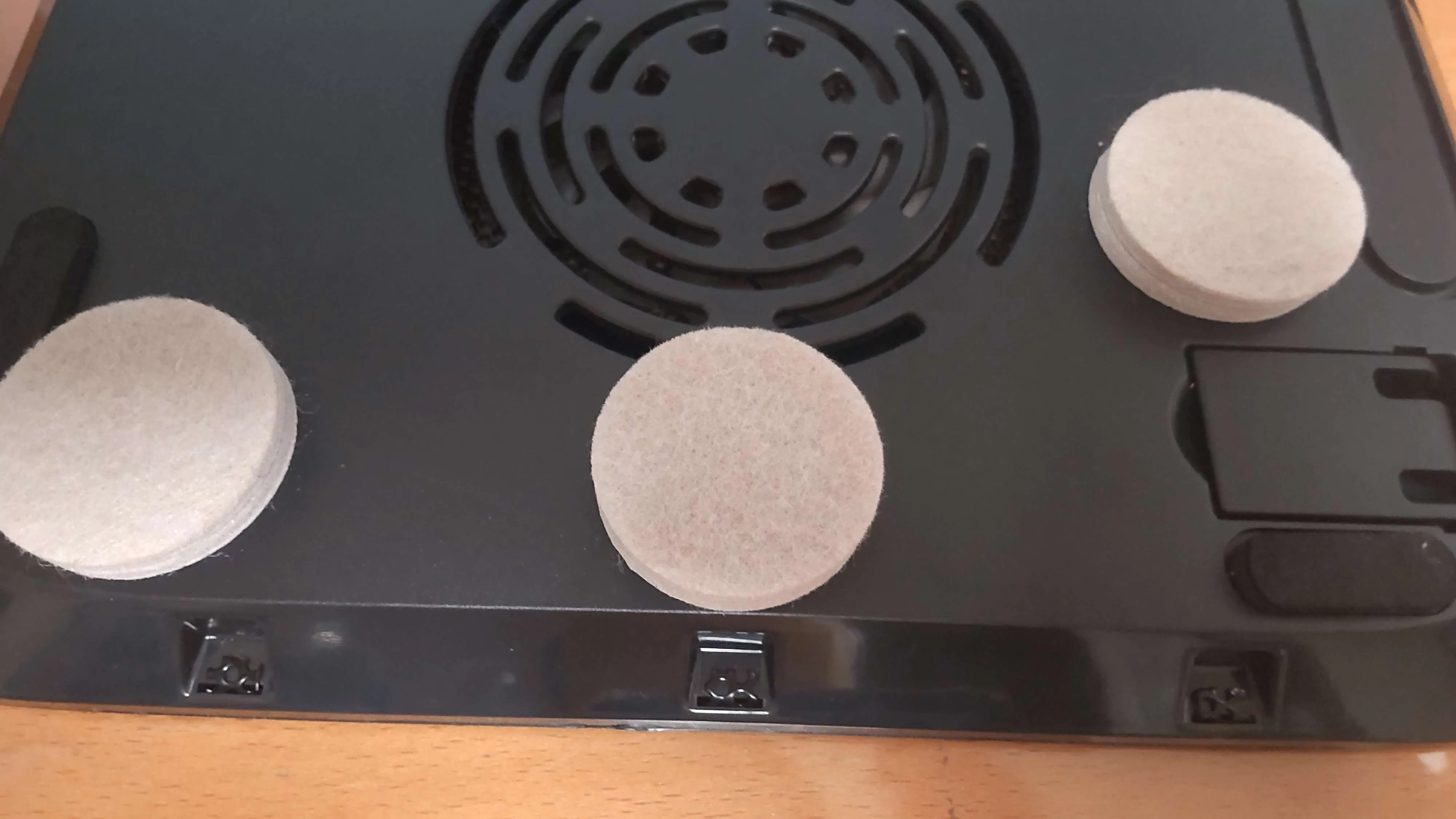 tablefoots1.JPG
