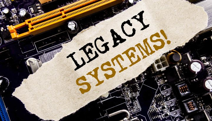2025年の崖について｜レガシーシステムをマイグレーションする時の問題点と考えるべきこと| Qbook